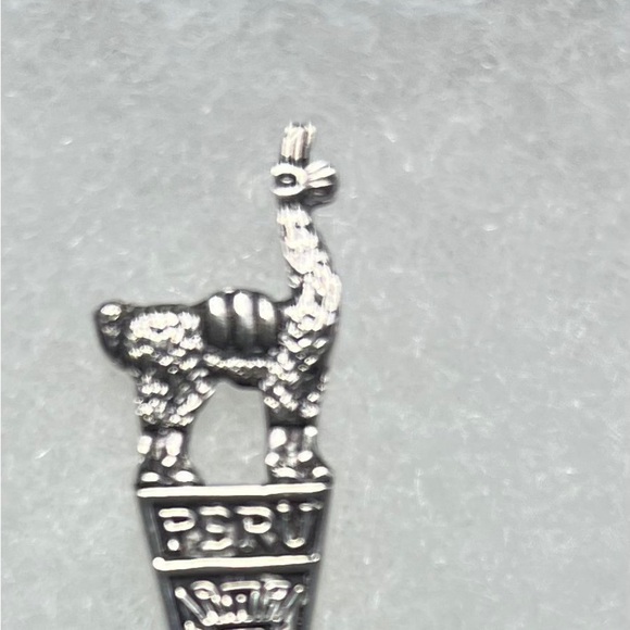 Sterling Silver 925 Spoon with Peruvian Llama Design - Picture 2 of 6